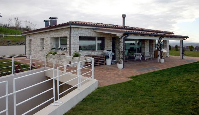 Edificio unifamiliare falconara ancona